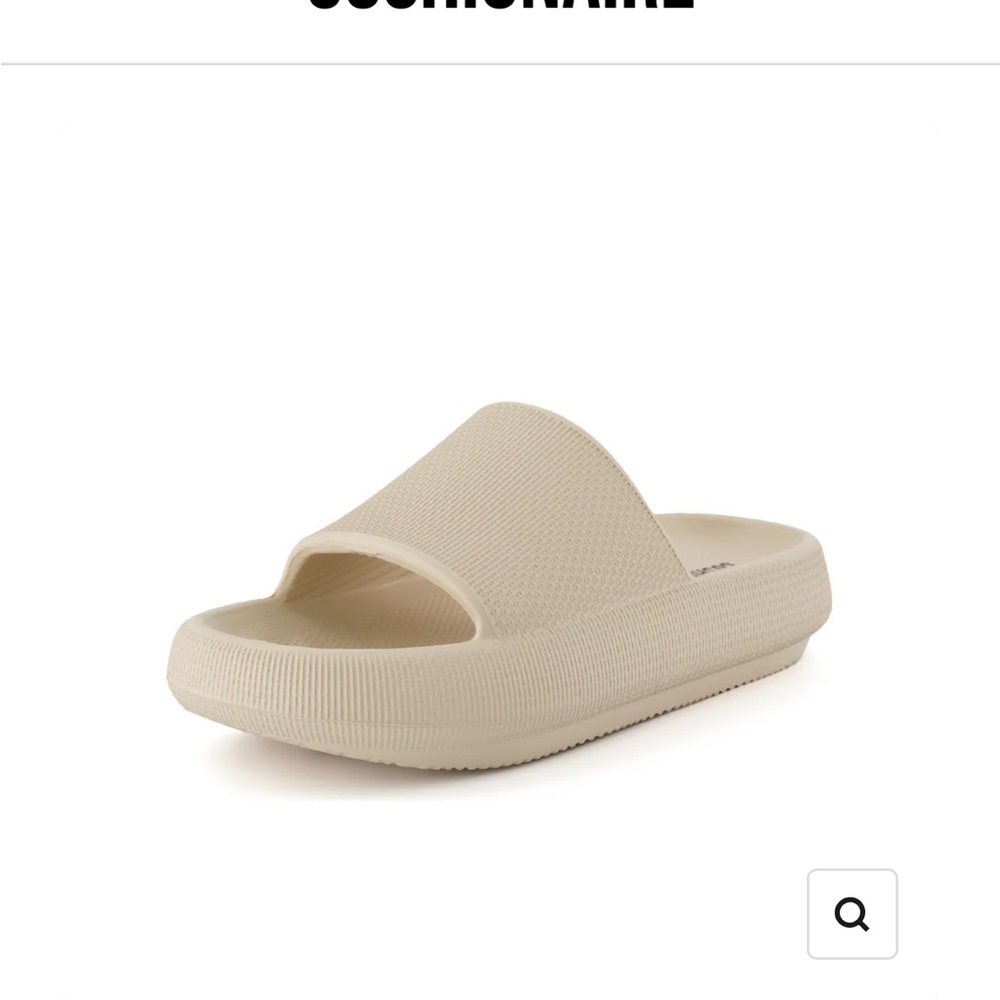 Cushionaire Cream Slide Sandals